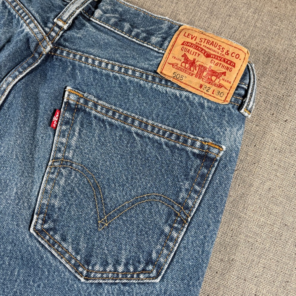 Levi's 505 Straight Fit Jeans Mens 32x30 Blue Medium Wash Denim Pants